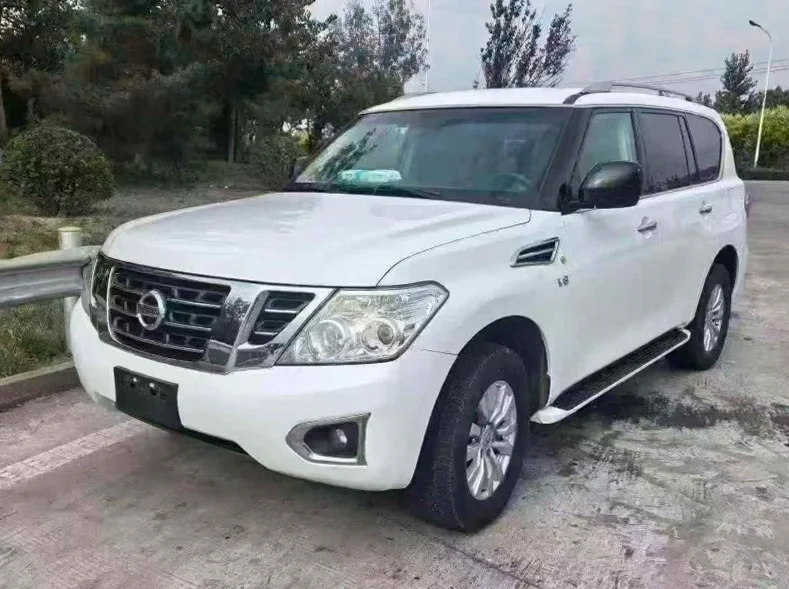 日产途乐 正面外观二