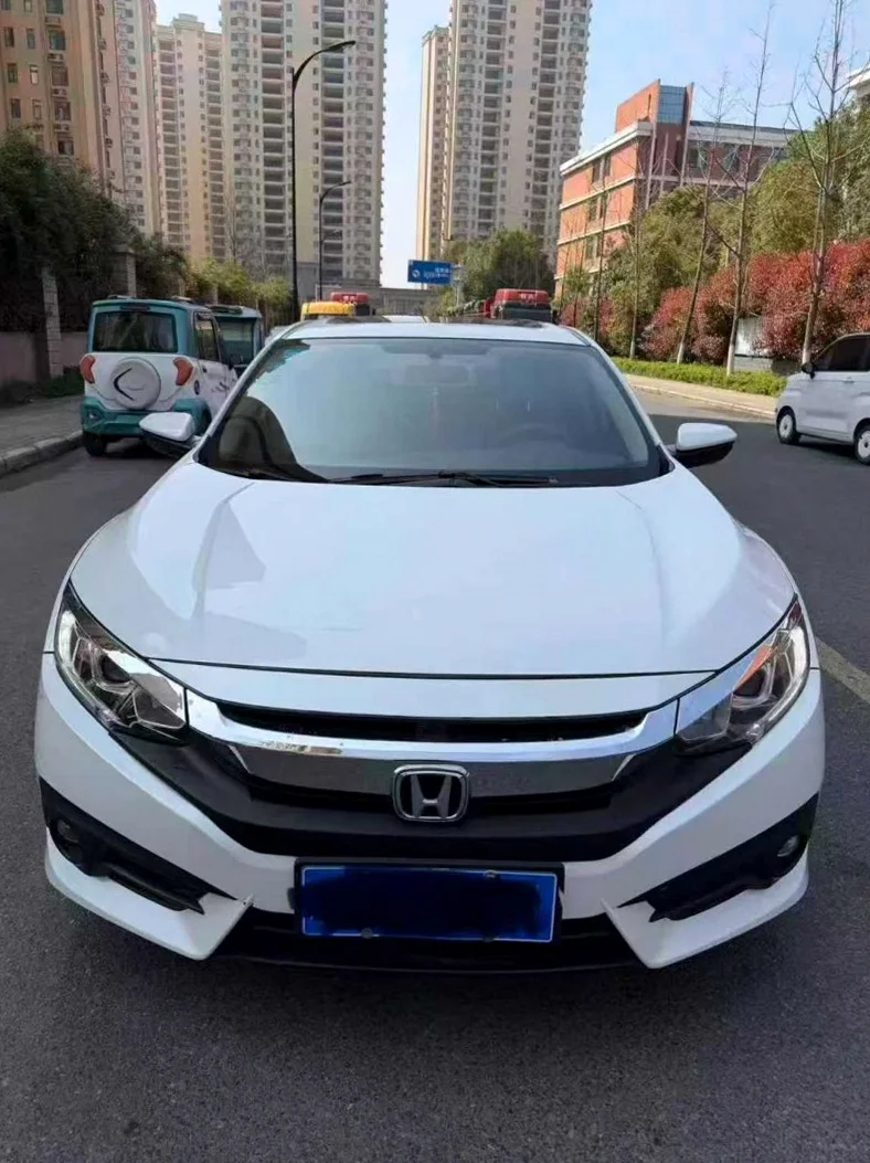 18年本田思域自动1.0T高配