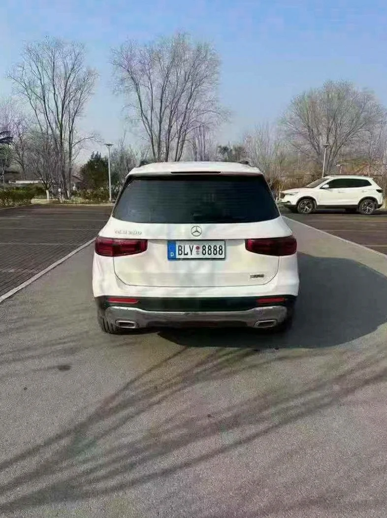 奔驰GLB 内饰前排