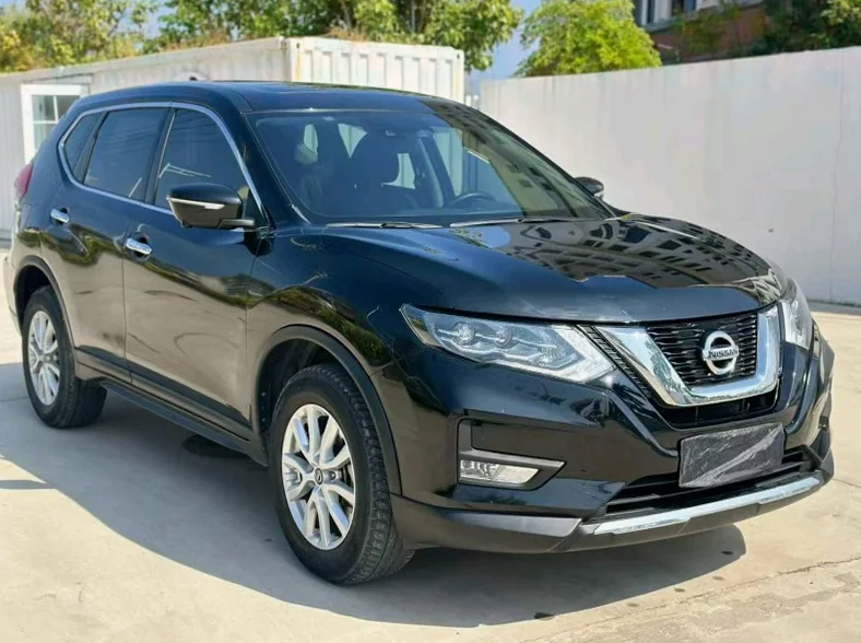 日产奇骏 正面外观三