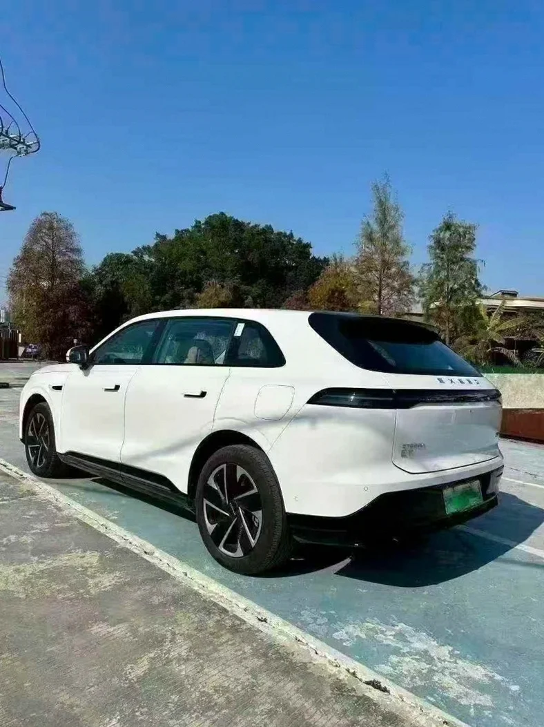 奇瑞星途 内饰前排