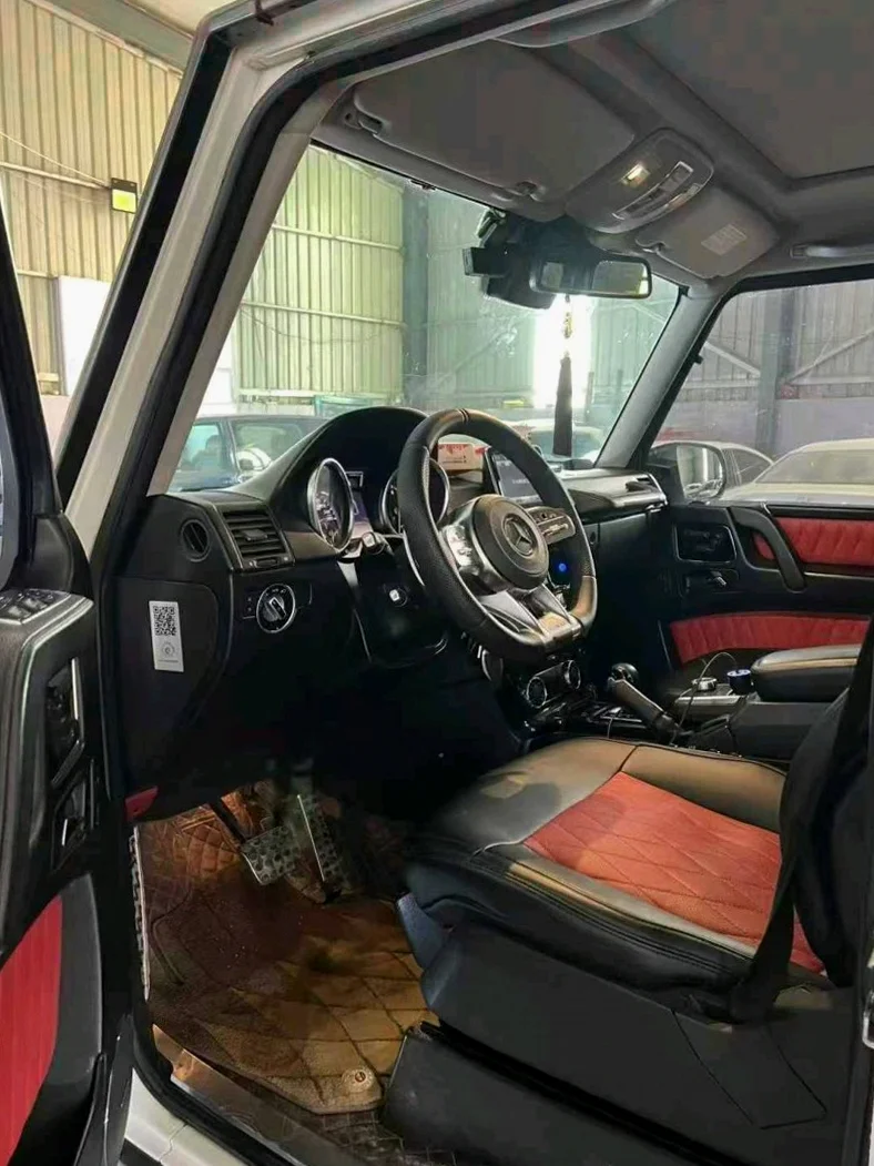 奔驰G 后面外观三