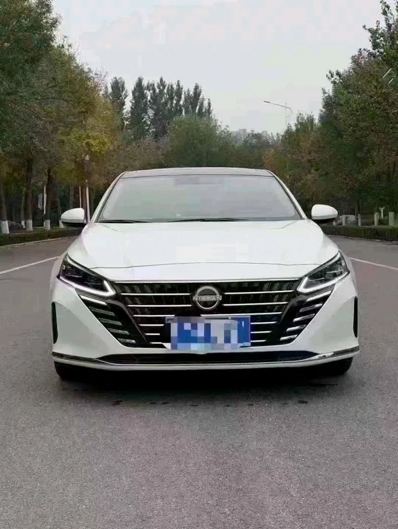 24年日产天籁2.0自动高配