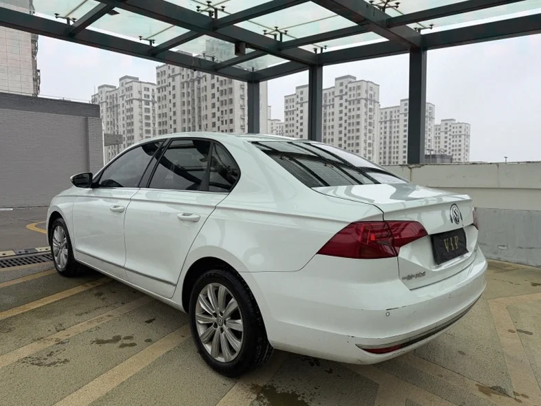 大众宝来 内饰后排