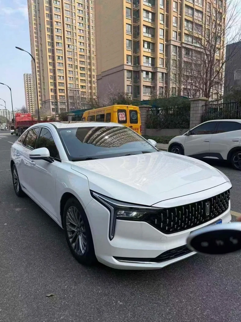 奔腾B70 正面外观二