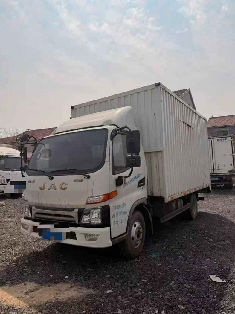 江淮新骏铃 正面外观三