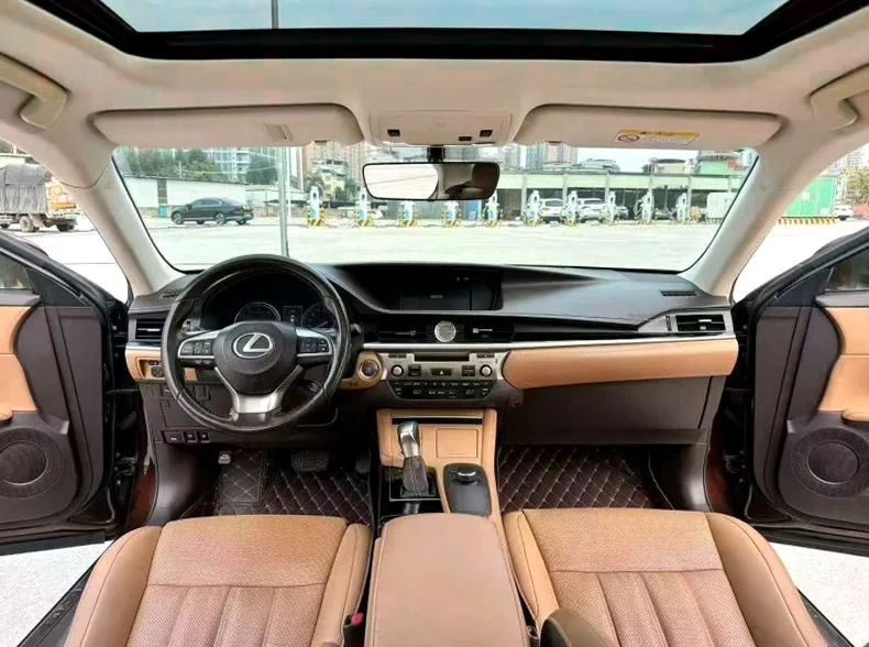 雷克萨斯ES 后面外观二