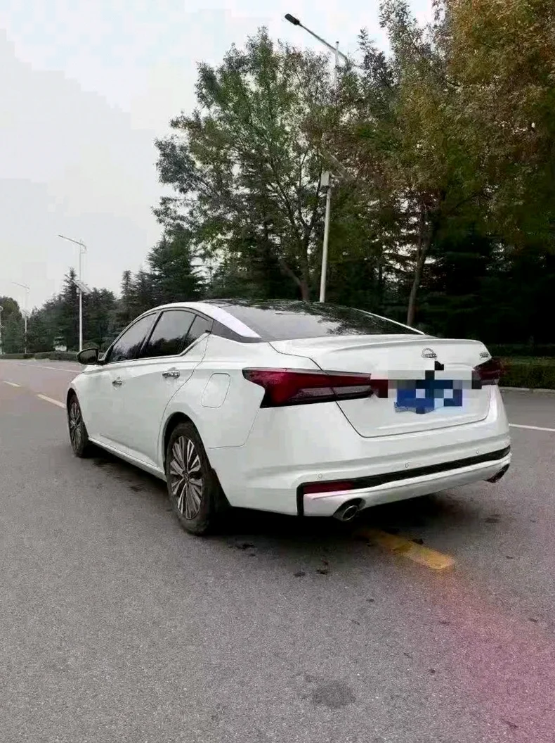 日产天籁 内饰前排