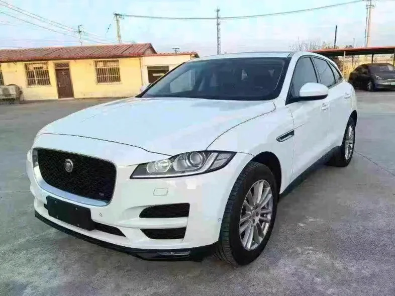 捷豹F-PACE 正面外观二