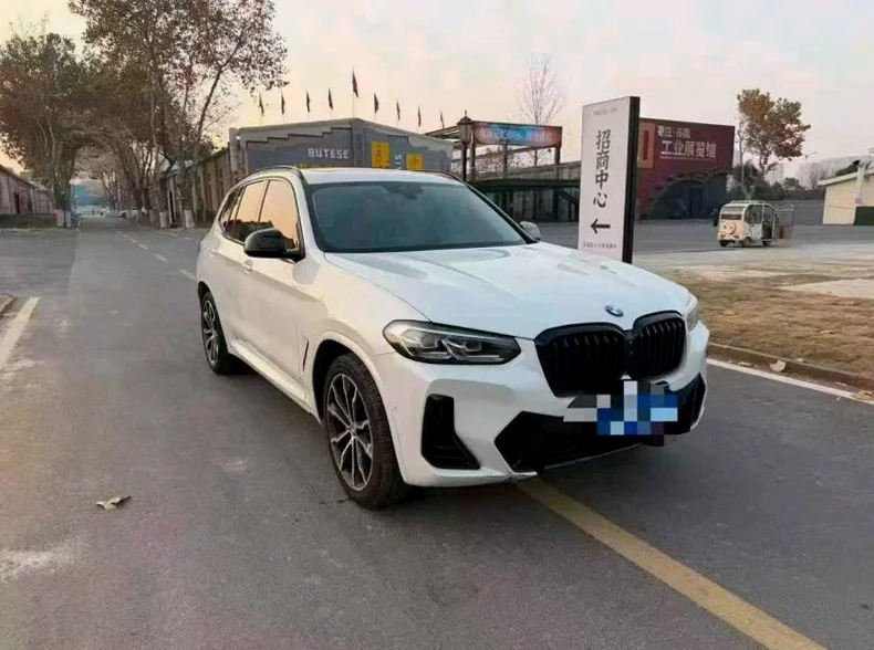 宝马X3 正面外观二