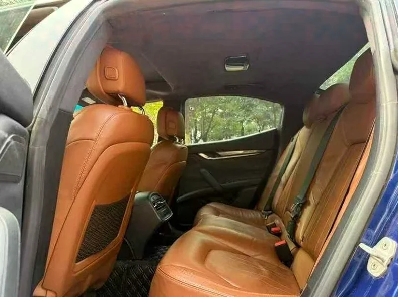 玛莎拉蒂Ghibli 后面外观一