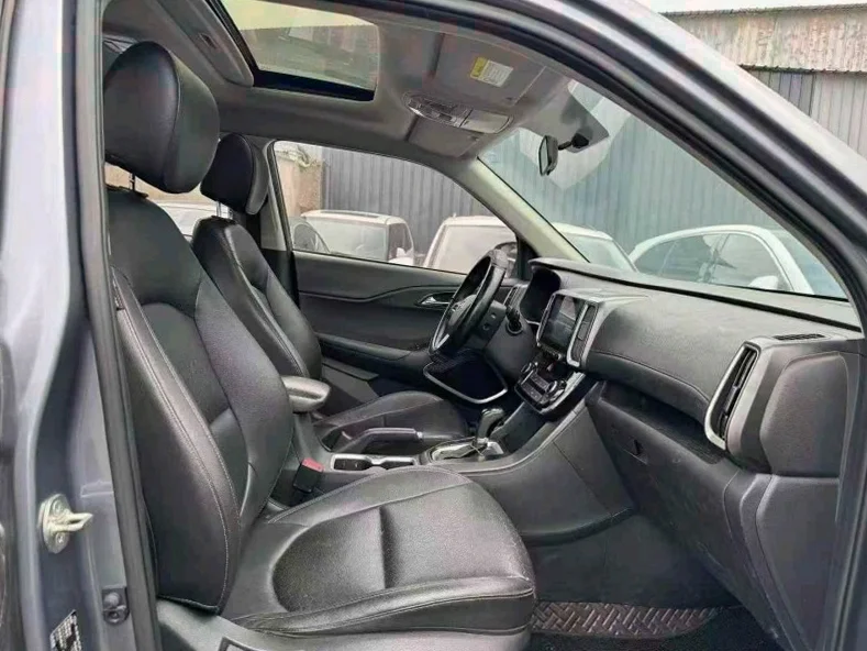 现代ix35 后面外观三