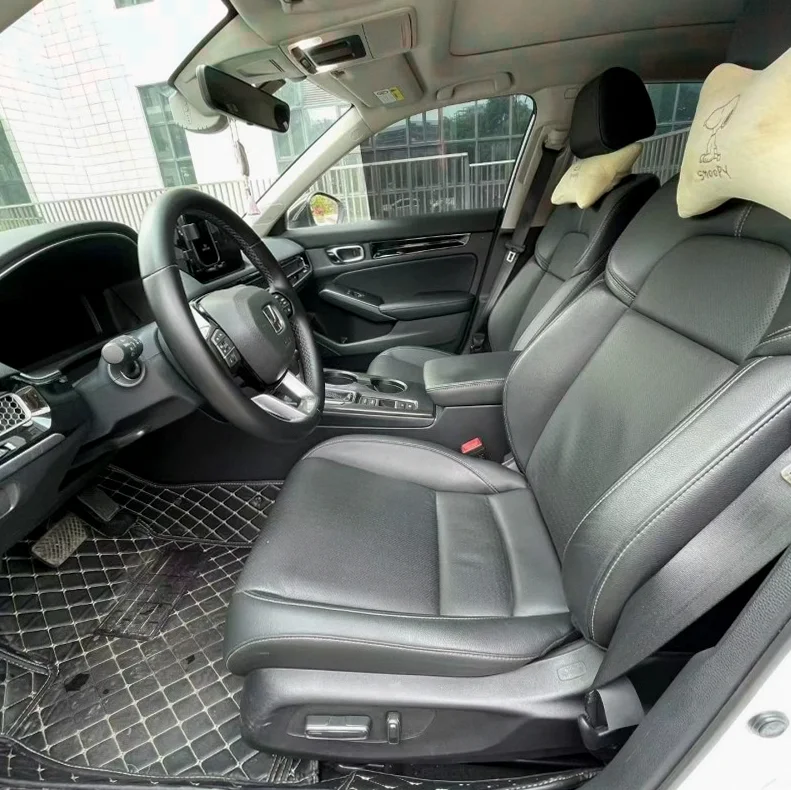 本田思域 后面外观一