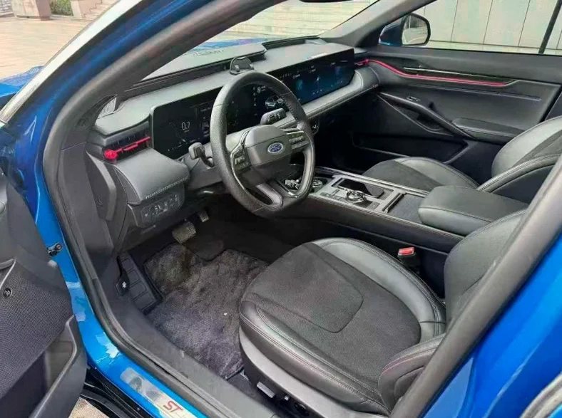 福特EVOS 后面外观一