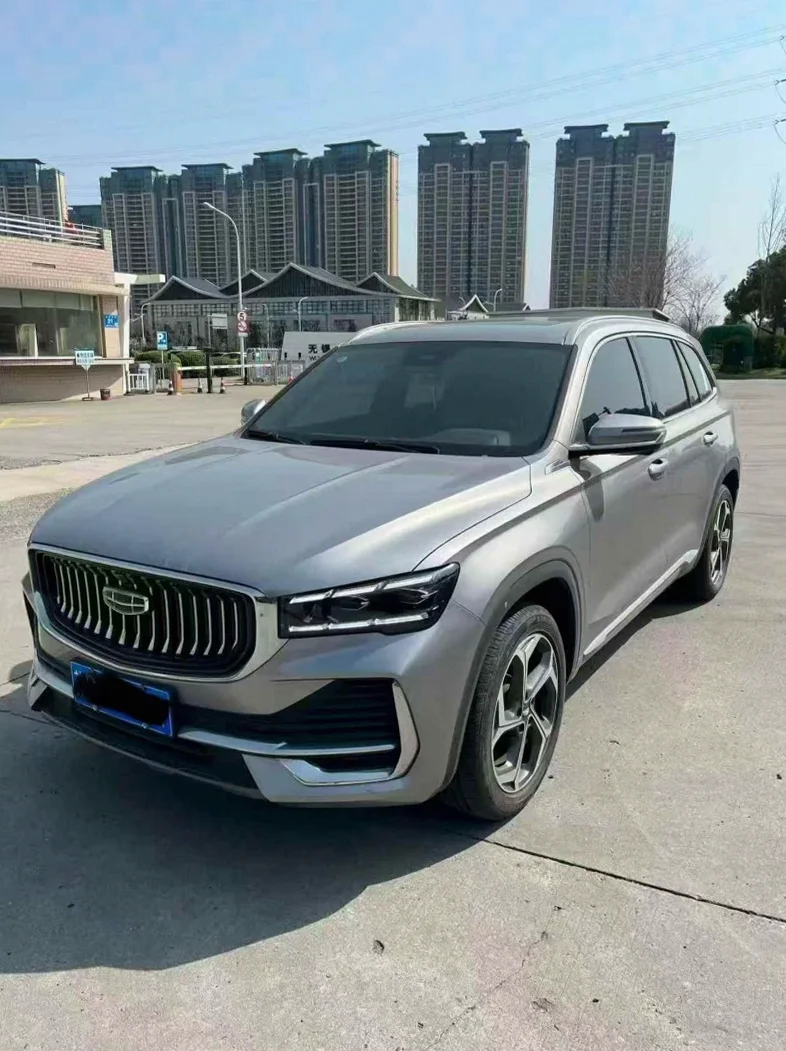 吉利星越 正面外观三