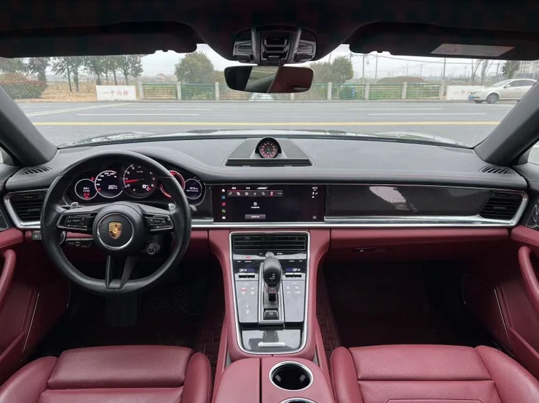 保时捷帕拉梅拉 内饰前排