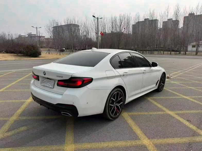 宝马5系 内饰后排