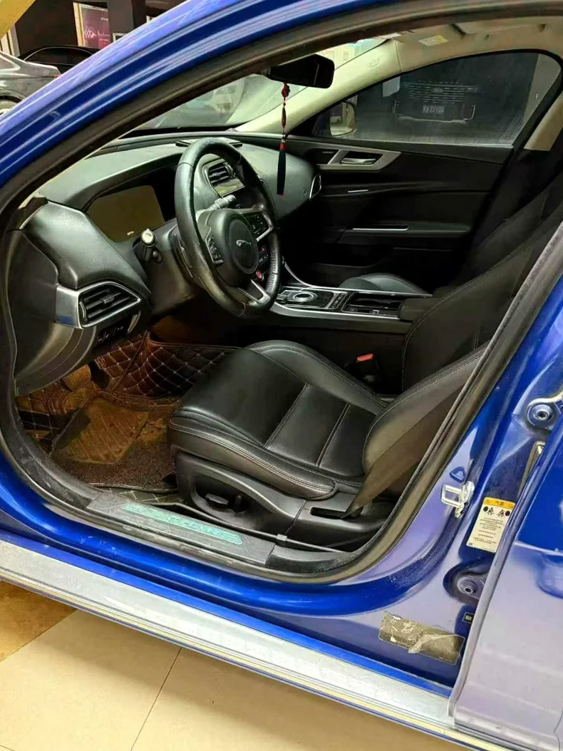 捷豹XEL 后面外观三