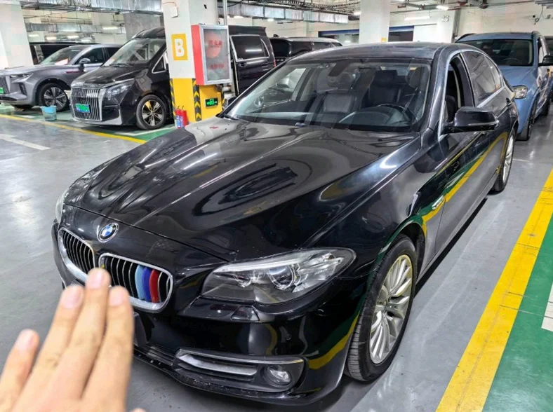 16年宝马525Li 2.0T新款豪华版