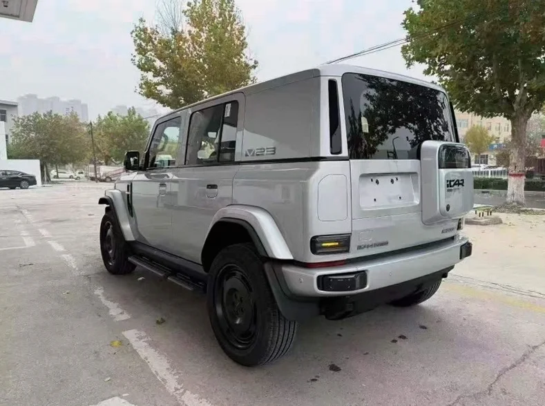 奇瑞ICAR 内饰后排