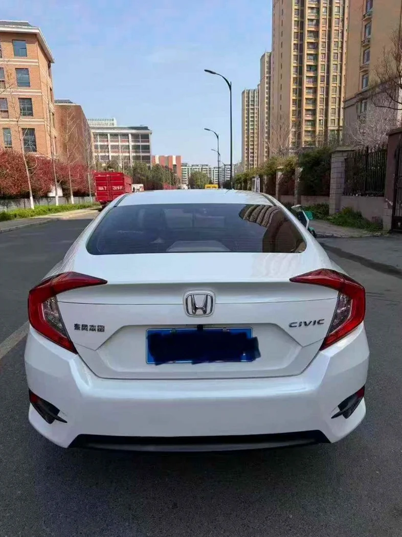 本田思域 驾驶室