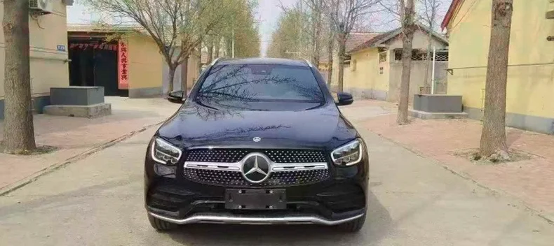 22年奔驰GLC300L 2.0T四驱豪华版