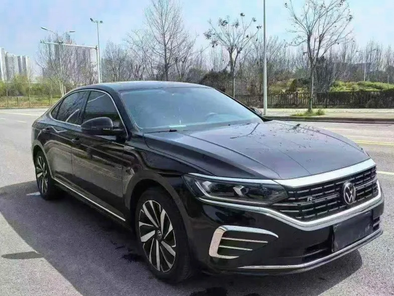 大众帕萨特 正面外观三