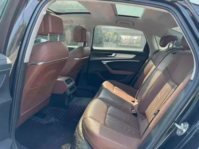 奥迪A6L 后面外观二