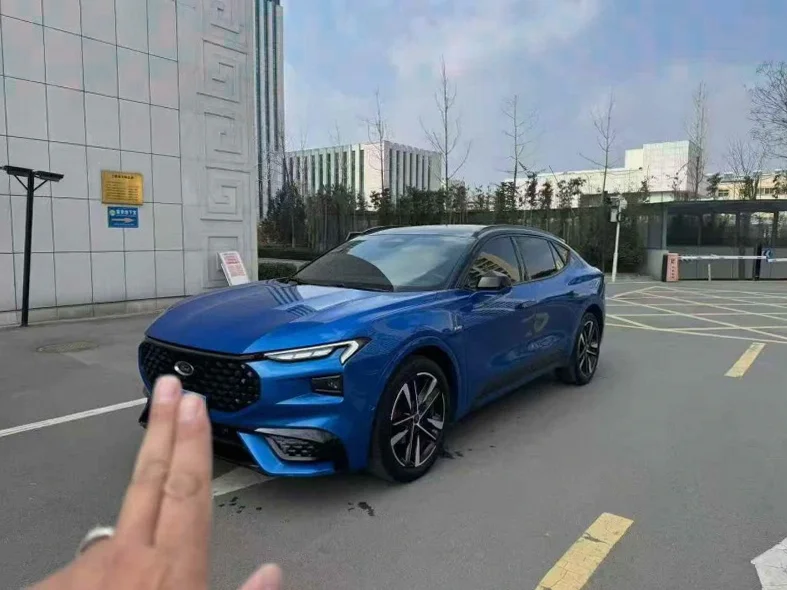 福特EVOS 正面外观二