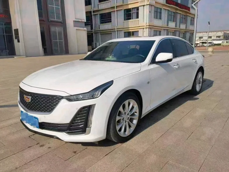 凯迪拉克CT5 正面外观二