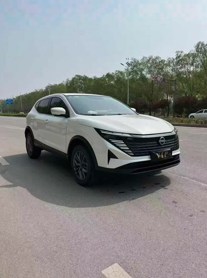 日产逍客 正面外观二