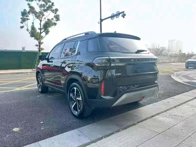 现代ix35 正面外观三