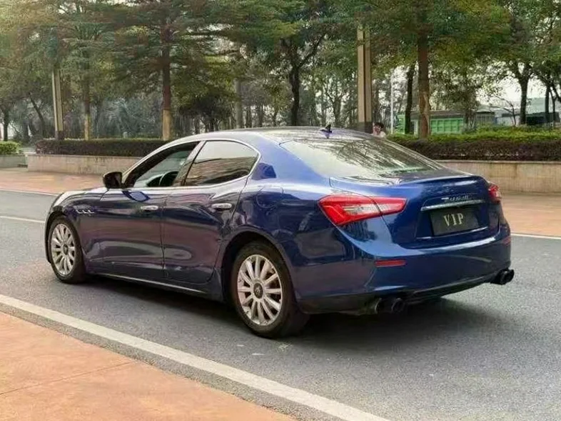 玛莎拉蒂Ghibli 内饰前排