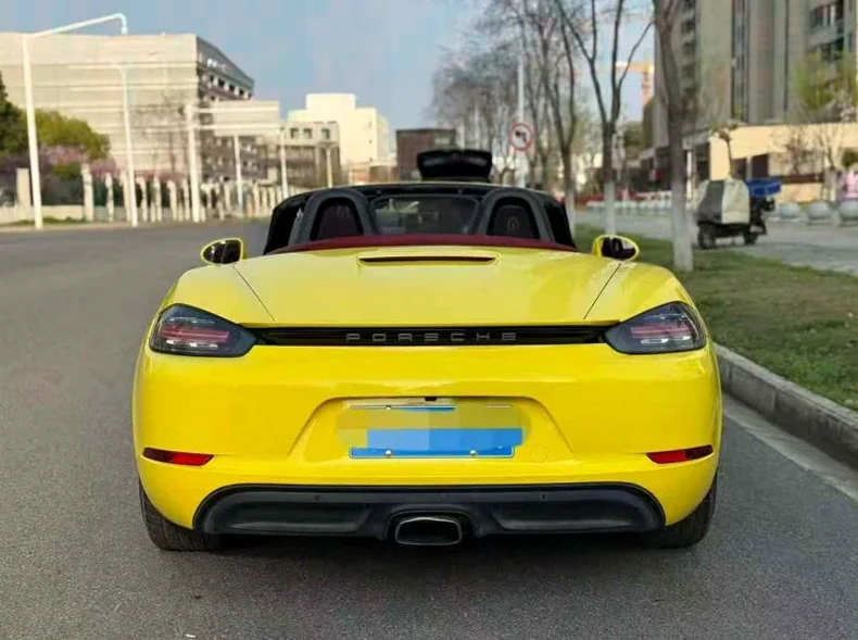 保时捷718 内饰后排