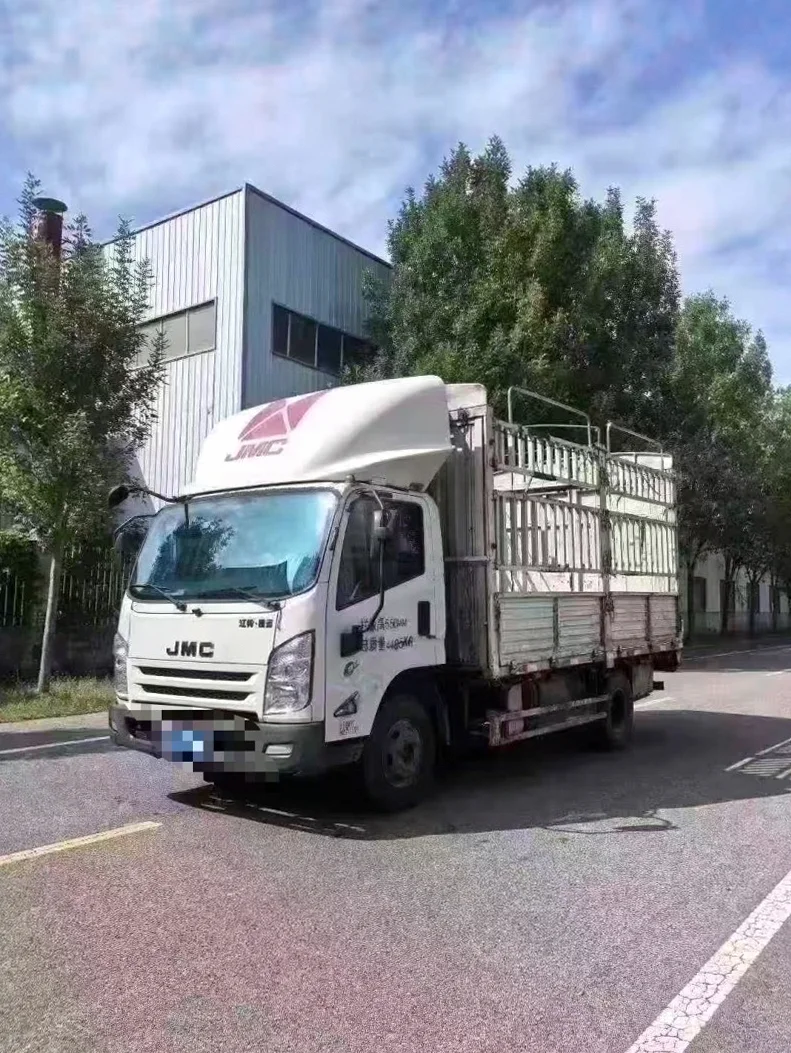 江铃凯运 正面外观三