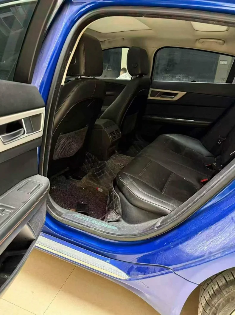 捷豹XEL 后面外观二