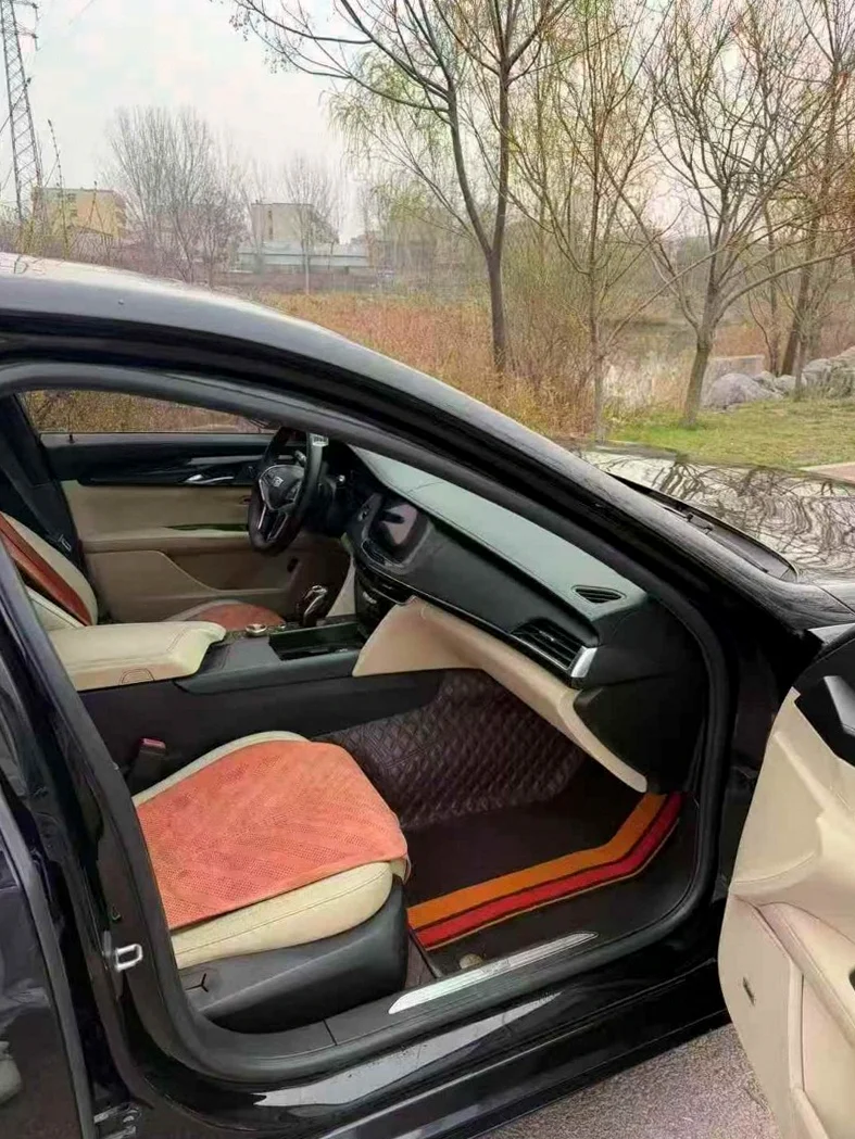 凯迪拉克CT6 后面外观一