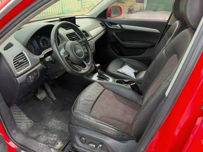 奥迪Q3 后面外观一