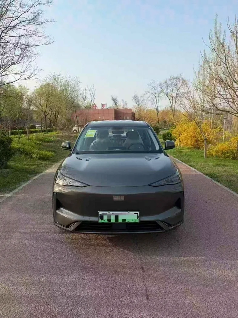 25年吉利银河E5 纯电续航530公里