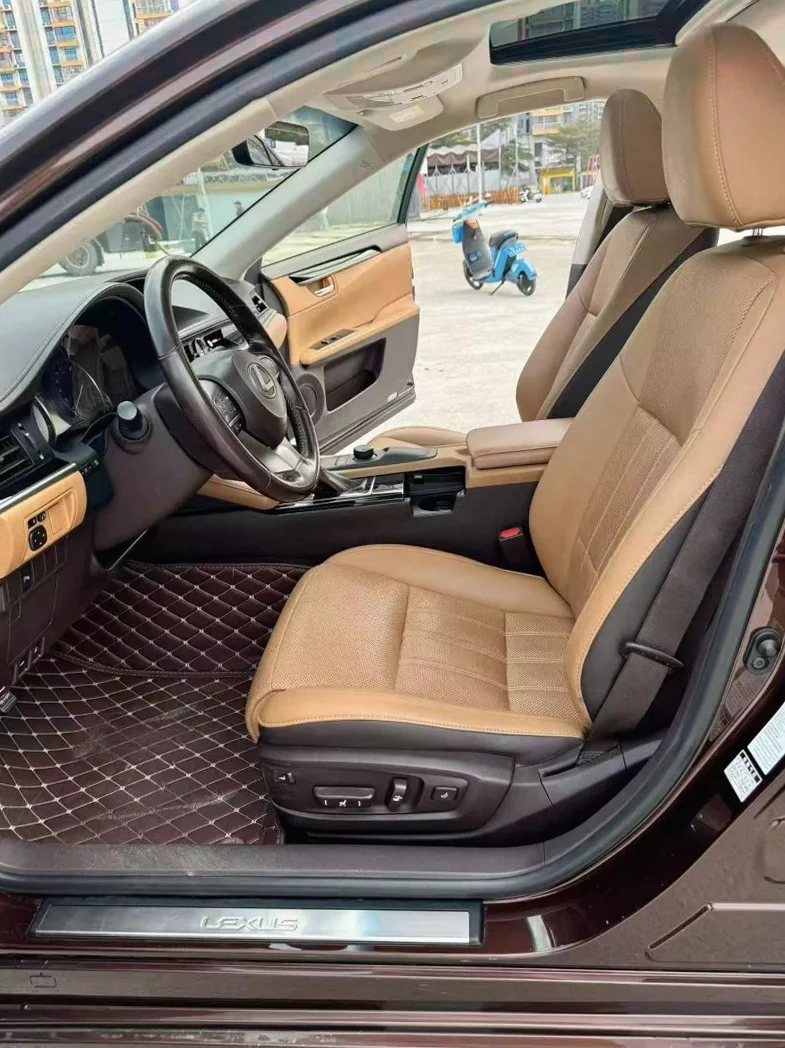 雷克萨斯ES 后面外观三