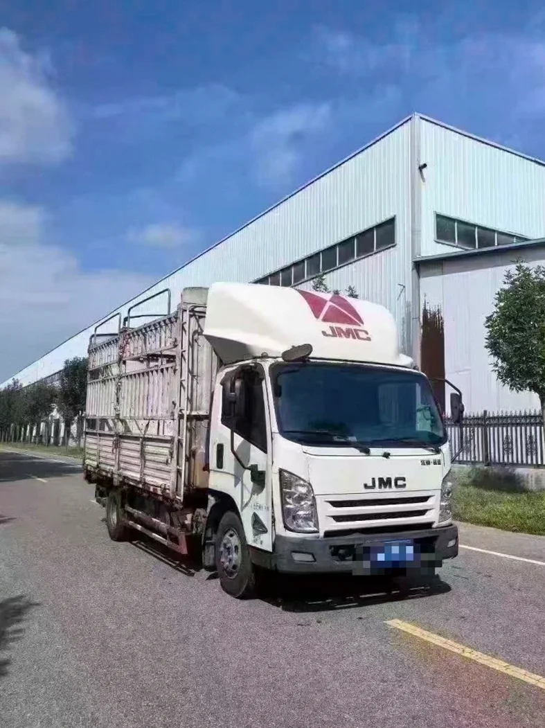 江铃凯运 正面外观二