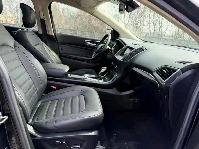 福特锐界 驾驶室