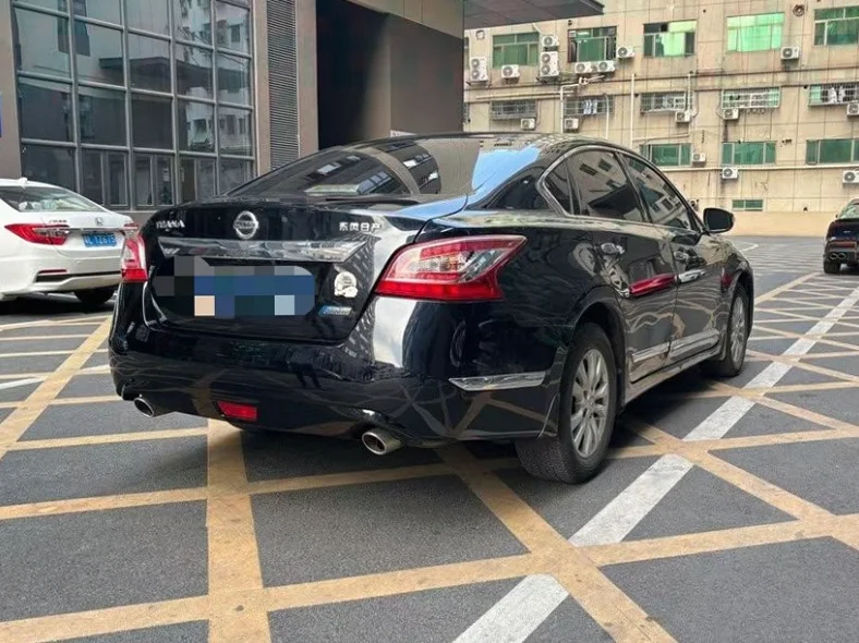 日产天籁 内饰前排