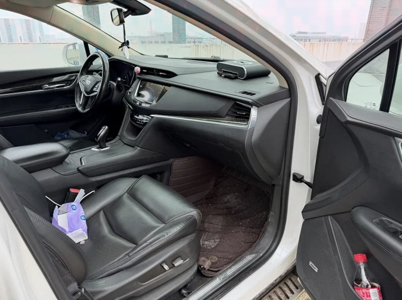 凯迪拉克XT5 后面外观二