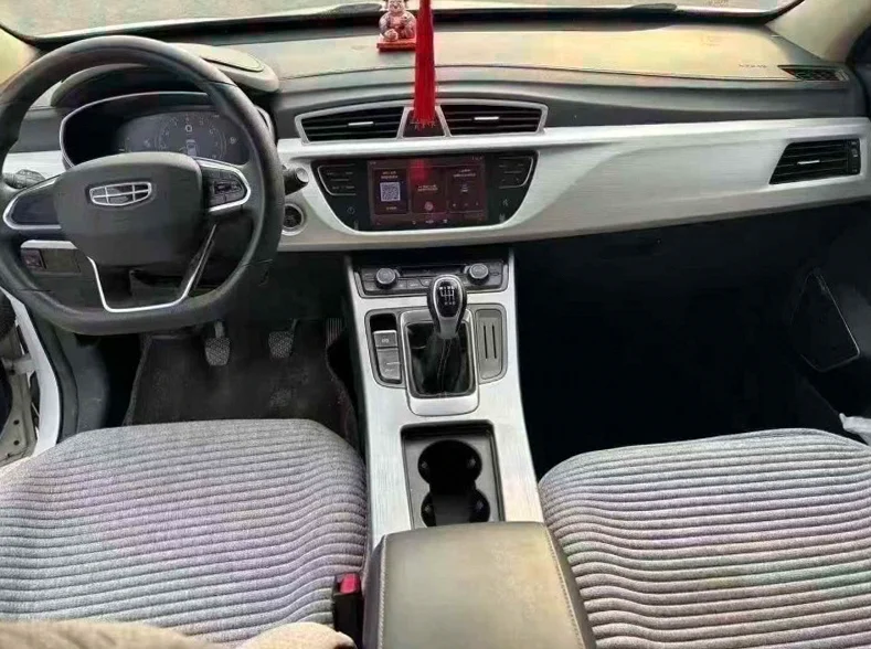 吉利博越 后面外观二