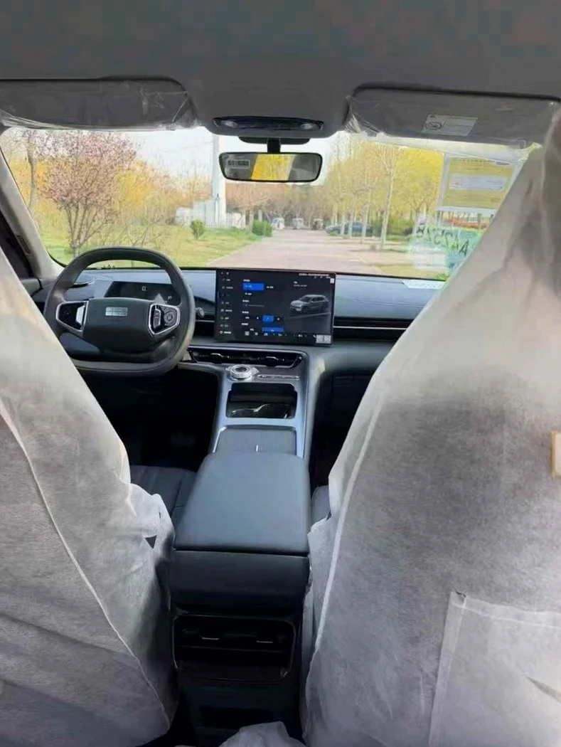 吉利银河 后面外观三