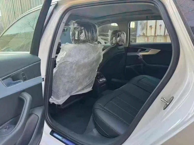 奥迪A4L 后面外观二