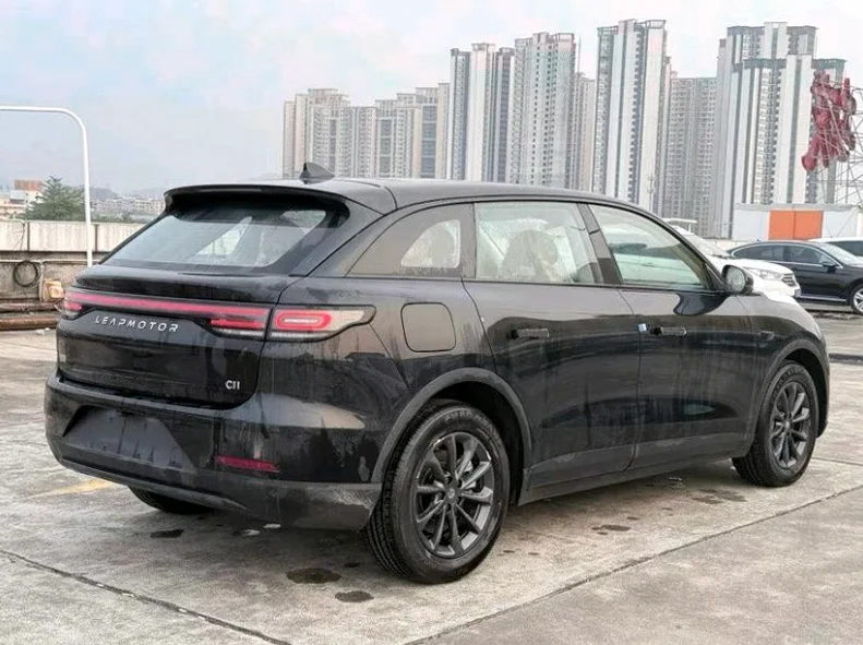 零跑汽车C11 内饰后排