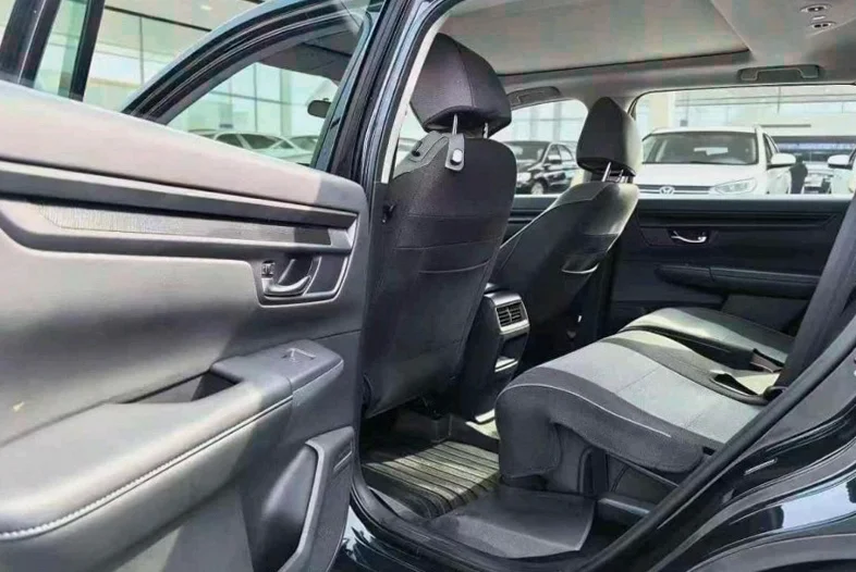 本田皓影 驾驶室