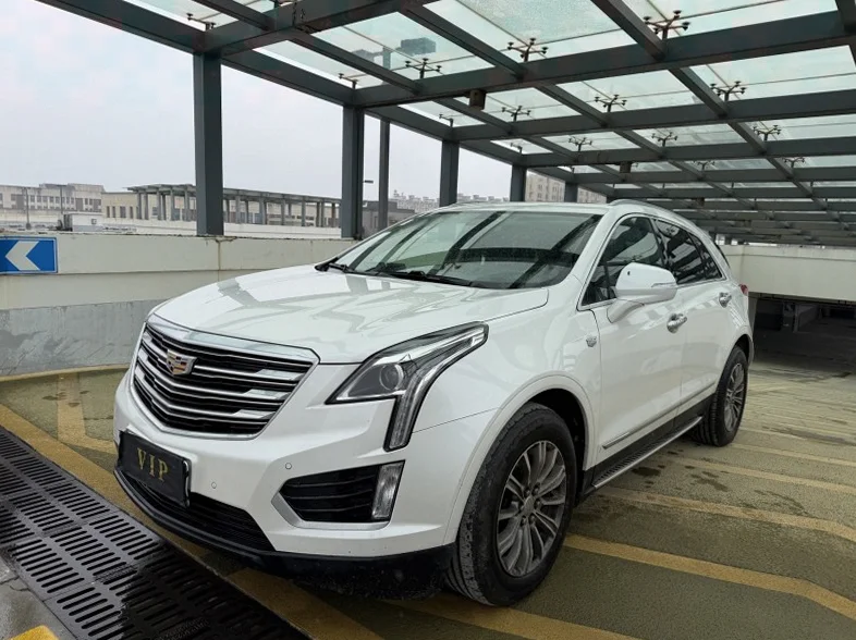 凯迪拉克XT5 正面外观二